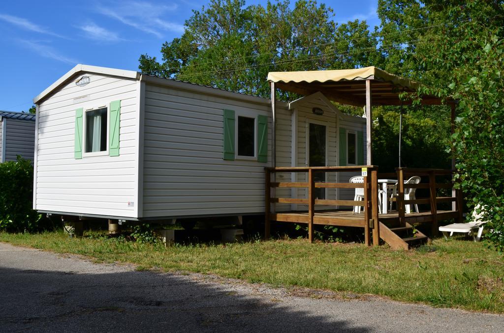 Camping La Vidaresse Hotel Sainte-Anastasie-sur-Issole ภายนอก รูปภาพ