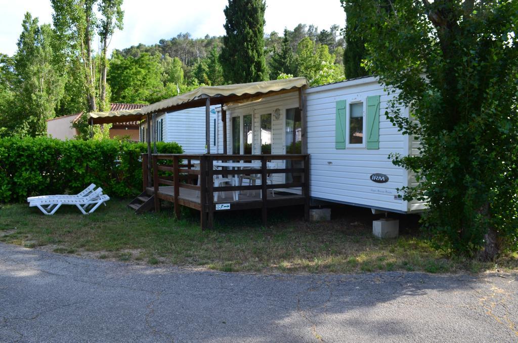Camping La Vidaresse Hotel Sainte-Anastasie-sur-Issole ภายนอก รูปภาพ