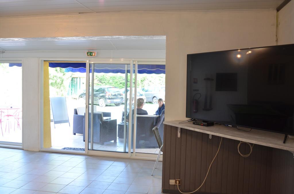 Camping La Vidaresse Hotel Sainte-Anastasie-sur-Issole ภายนอก รูปภาพ